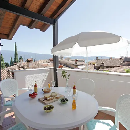 Apartment Casa Marsilva - With Roof Terrace, Near The